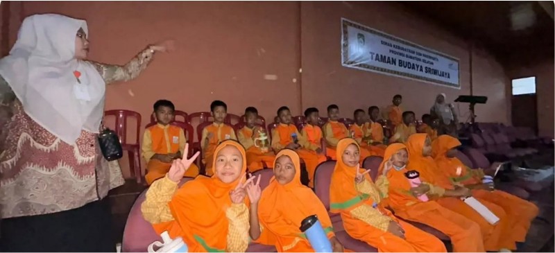 Ilustrasi anak belajar Al-Qur'an